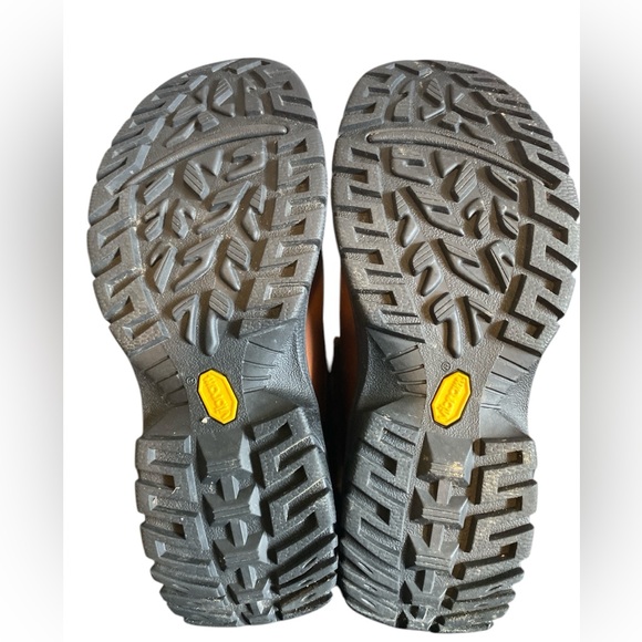 UGG Boys Brown and Black Winter‎ Boots, Boys Waterproof Boots Size 2 - Picture 12 of 12